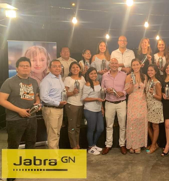 Capacitación corporativa de Jabra sobre soluciones de audio profesional, con participación del equipo de J&P y José Ramos Sosa.