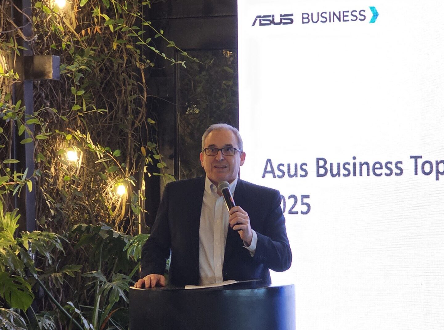 Evento ASUS Business sobre laptops corporativas para empresas en Perú